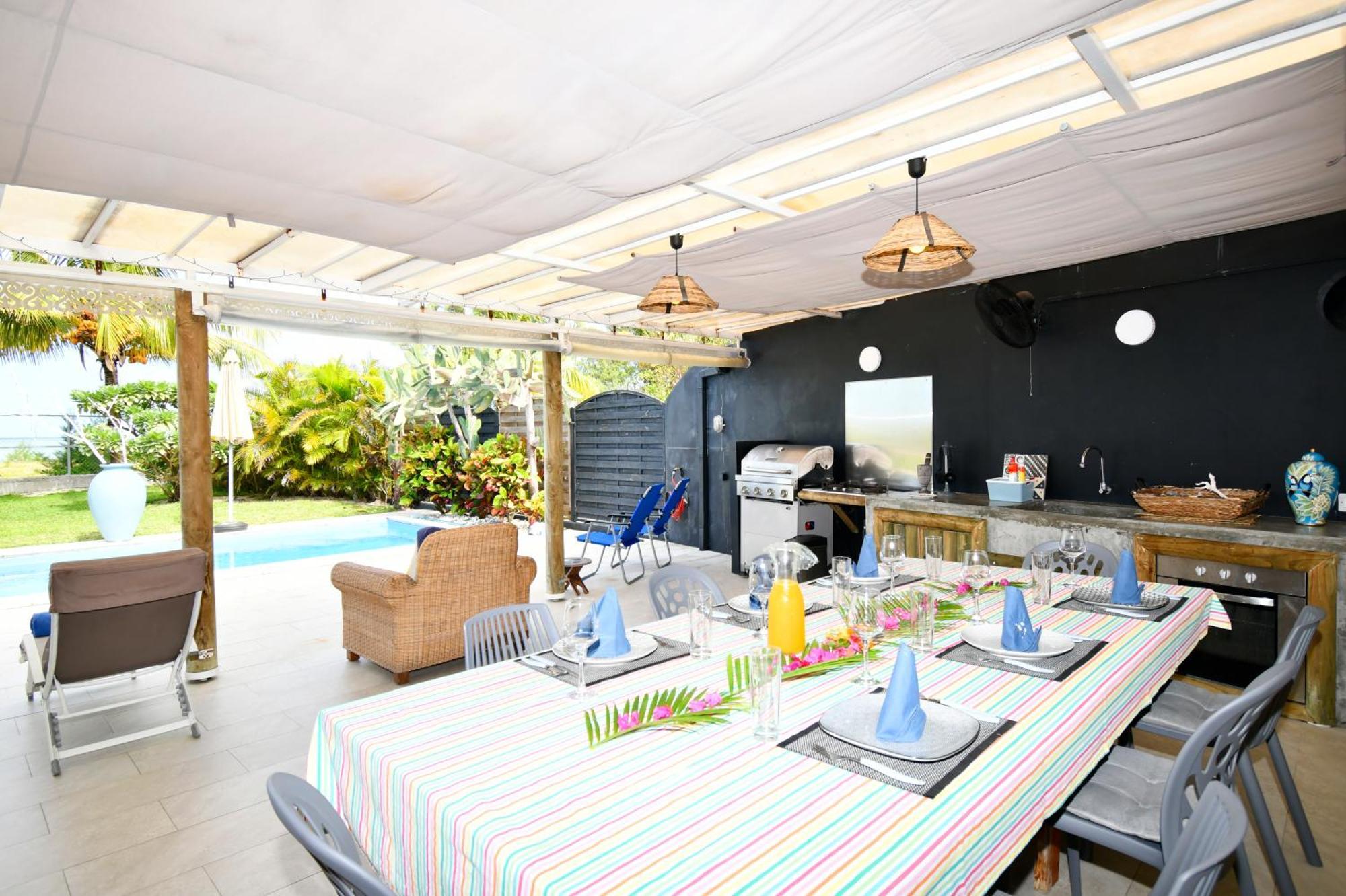 Chalet Kestrel With Pool On The Beach Riambel Экстерьер фото