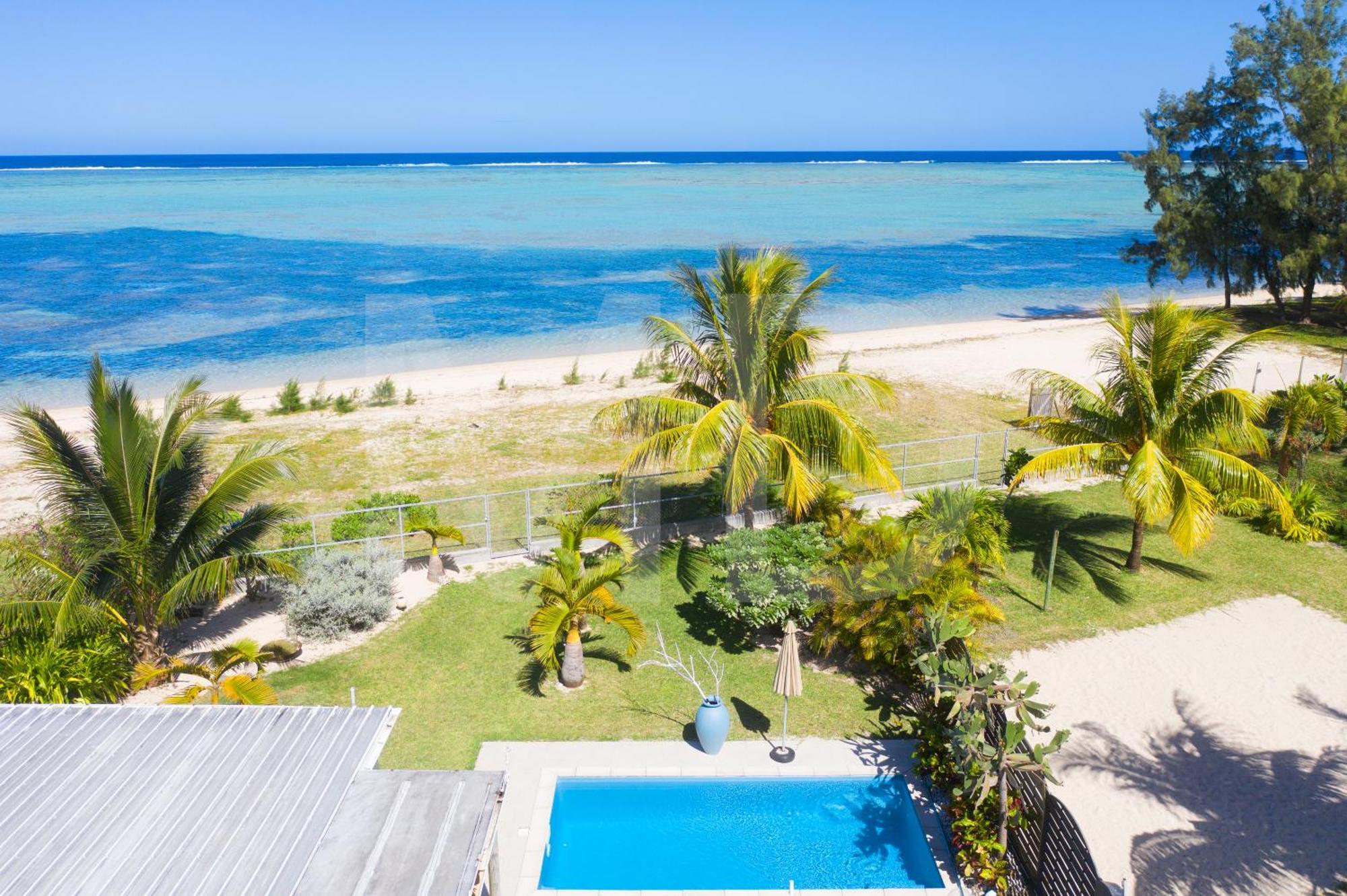 Chalet Kestrel With Pool On The Beach Riambel Экстерьер фото