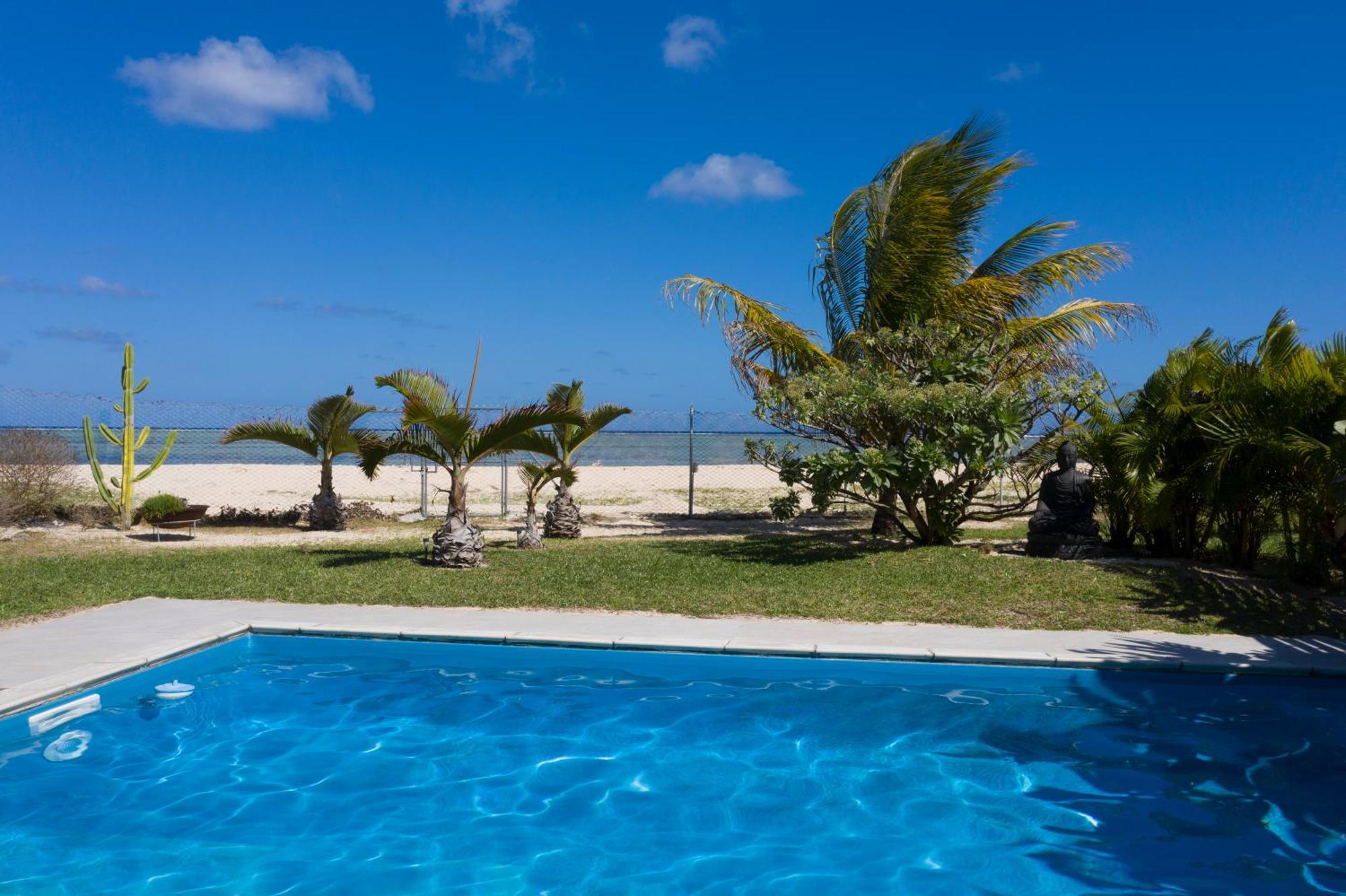 Chalet Kestrel With Pool On The Beach Riambel Экстерьер фото